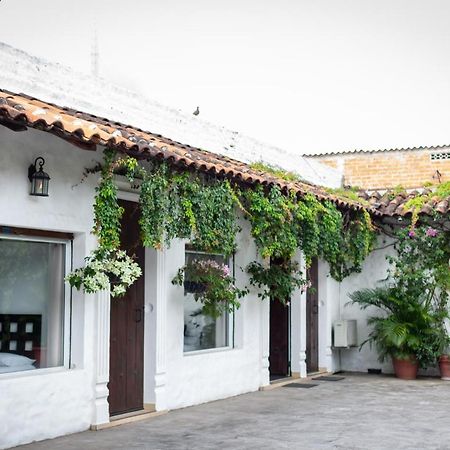 Hostal Villa Blanca Metapan Exterior photo