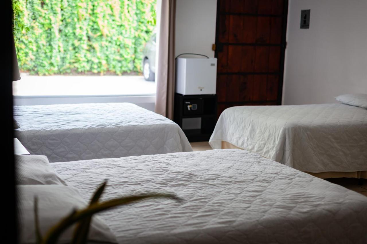 Hostal Villa Blanca Metapan Exterior photo