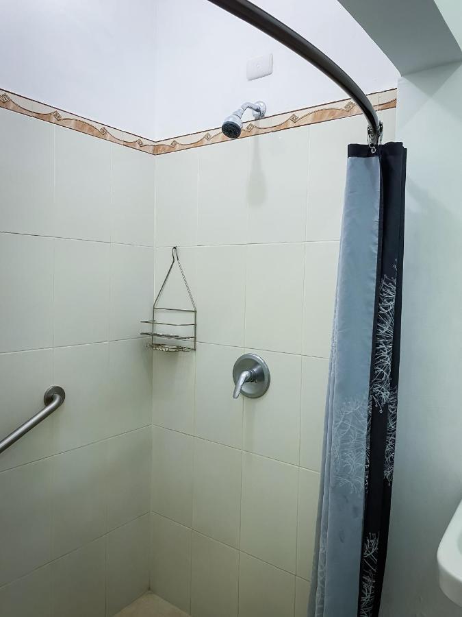 Hostal Villa Blanca Metapan Exterior photo